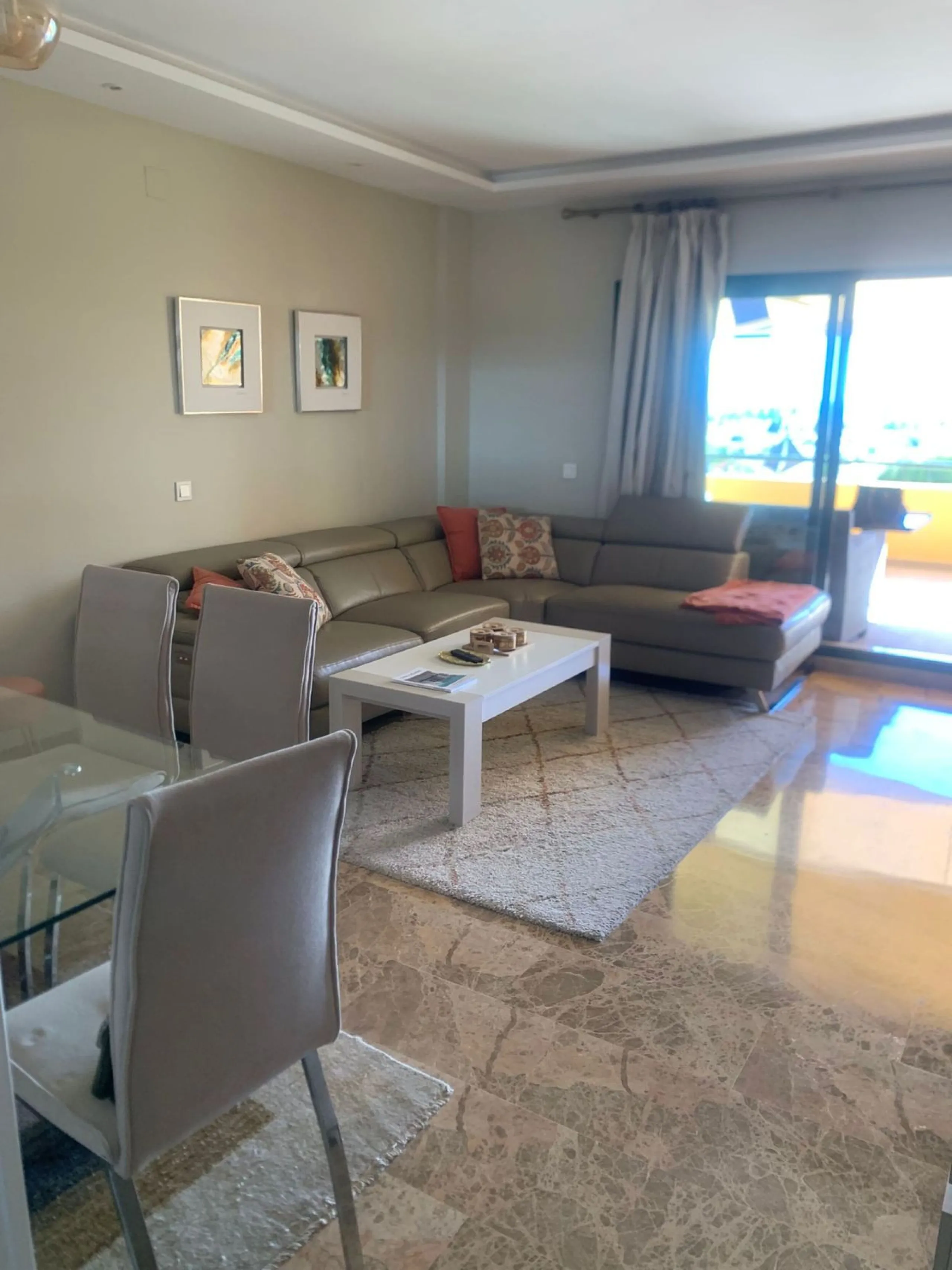 The property is located beachside San Pedro de Alcantara and set within one of the most sought-after areas of the Costa Del Sol. New to the market, we are offering this spacious 2 bedroom apartment for sale which sits on the third floor of the well secure