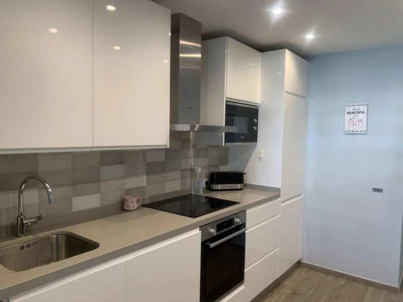 The property is located beachside San Pedro de Alcantara and set within one of the most sought-after areas of the Costa Del Sol. New to the market, we are offering this spacious 2 bedroom apartment for sale which sits on the third floor of the well secure