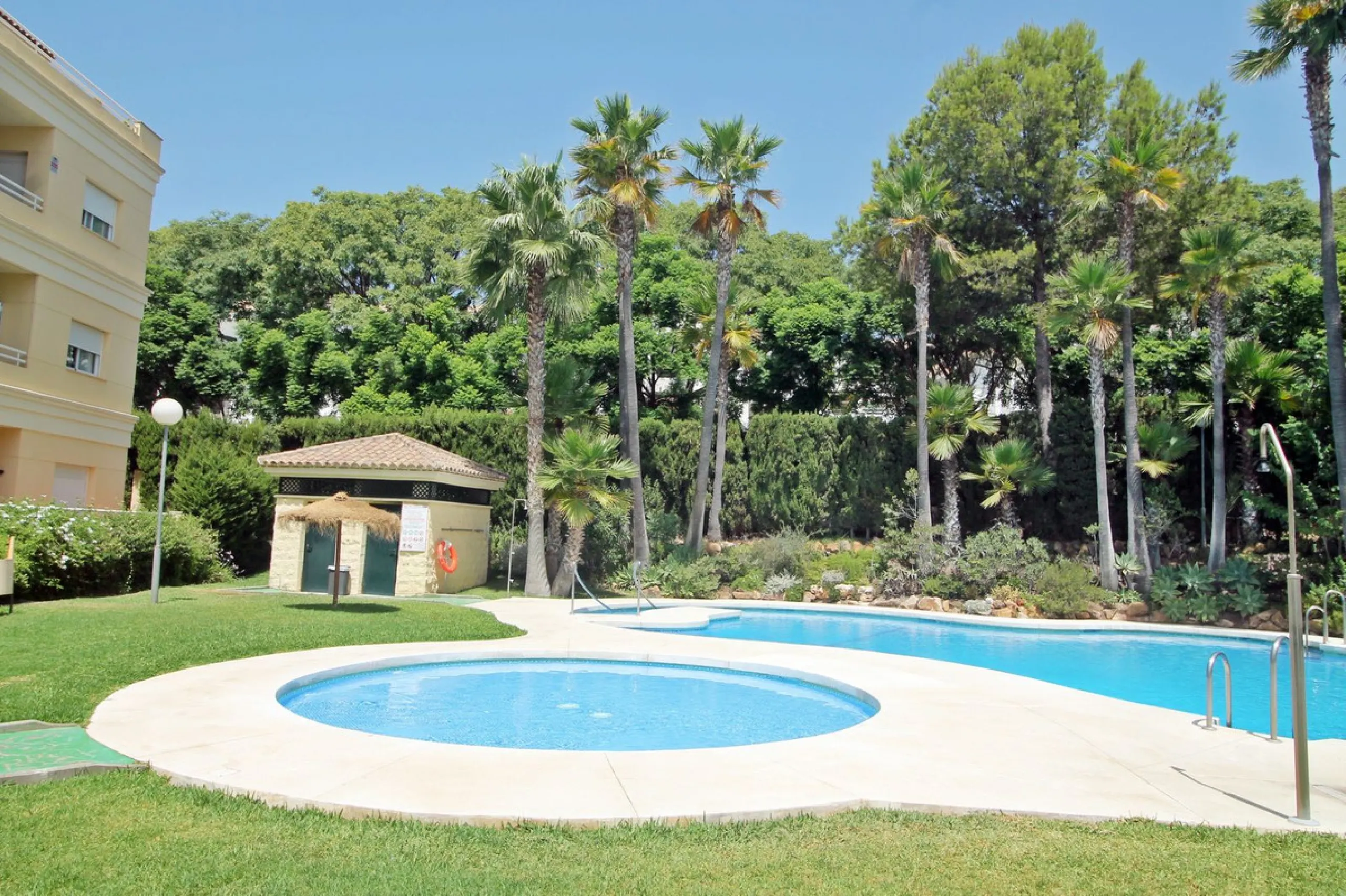 Apartment - Penthouse в продаже в Benalmadena, Málaga. В доме 3 спален и 2 ванных комнат. Площадь дома 115 м²