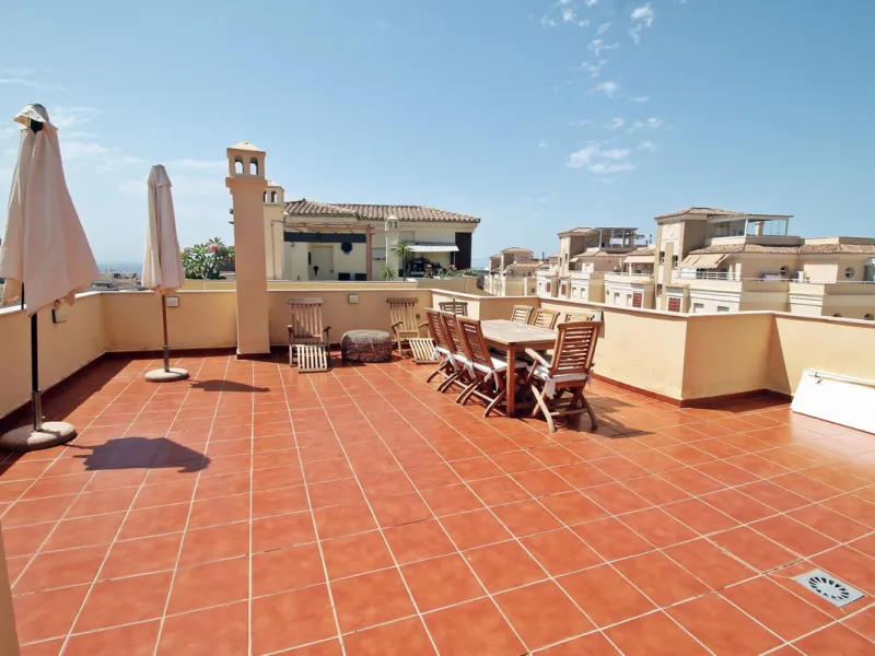 Apartment - Penthouse в продаже в Benalmadena, Málaga. В доме 3 спален и 2 ванных комнат. Площадь дома 115 м²