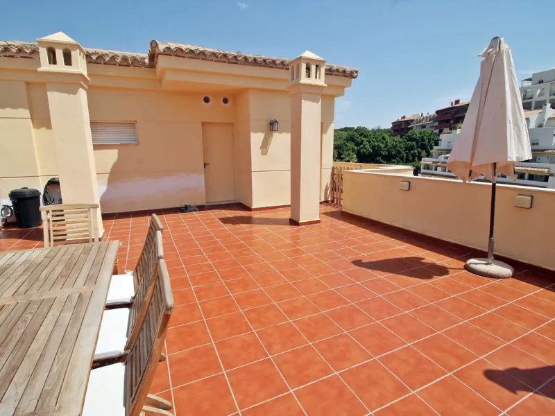 Apartment - Penthouse в продаже в Benalmadena, Málaga. В доме 3 спален и 2 ванных комнат. Площадь дома 115 м²