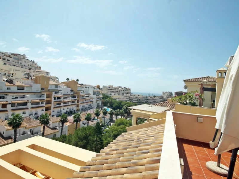 Apartment - Penthouse в продаже в Benalmadena, Málaga. В доме 3 спален и 2 ванных комнат. Площадь дома 115 м²