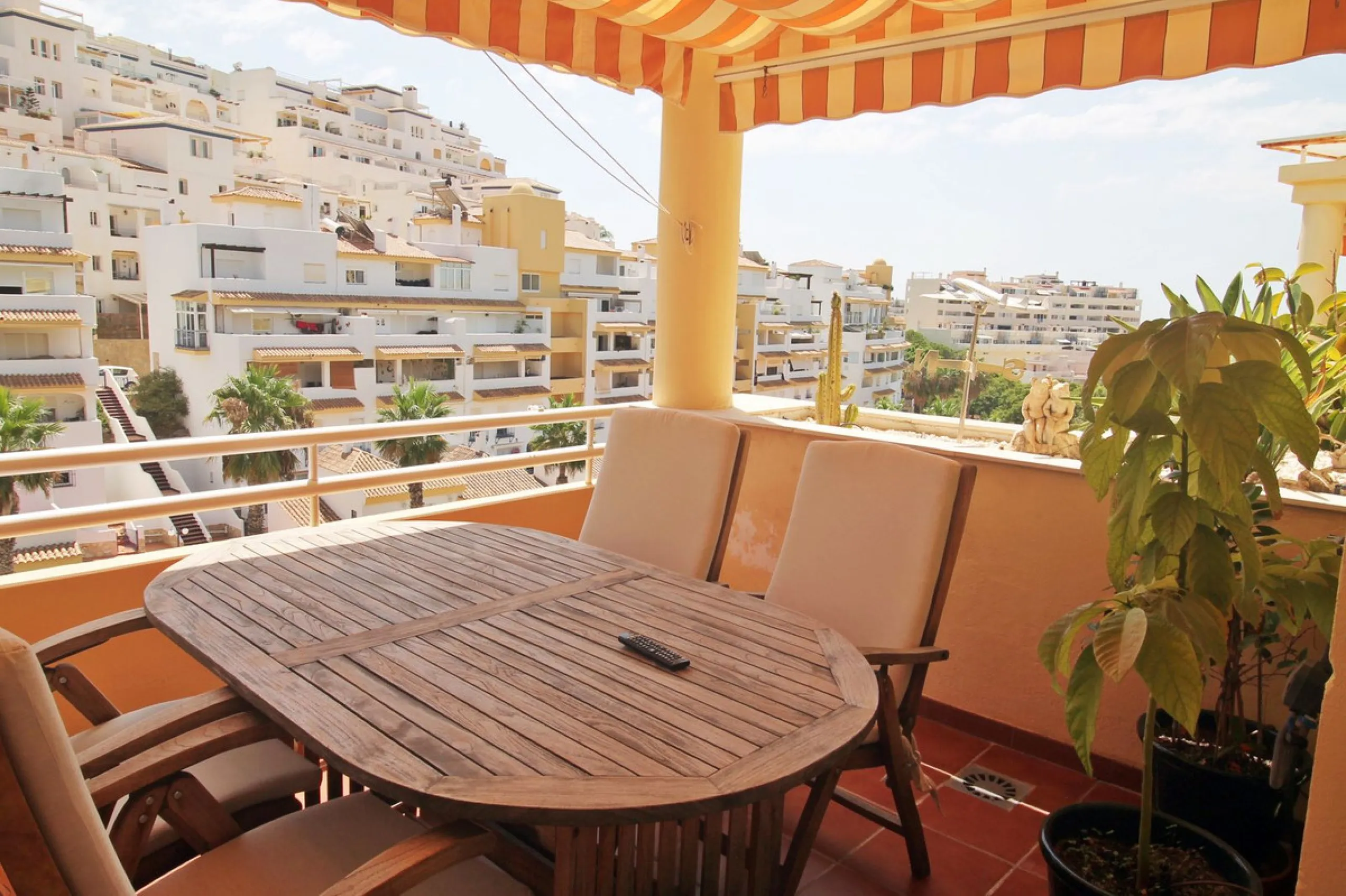 Apartment - Penthouse в продаже в Benalmadena, Málaga. В доме 3 спален и 2 ванных комнат. Площадь дома 115 м²
