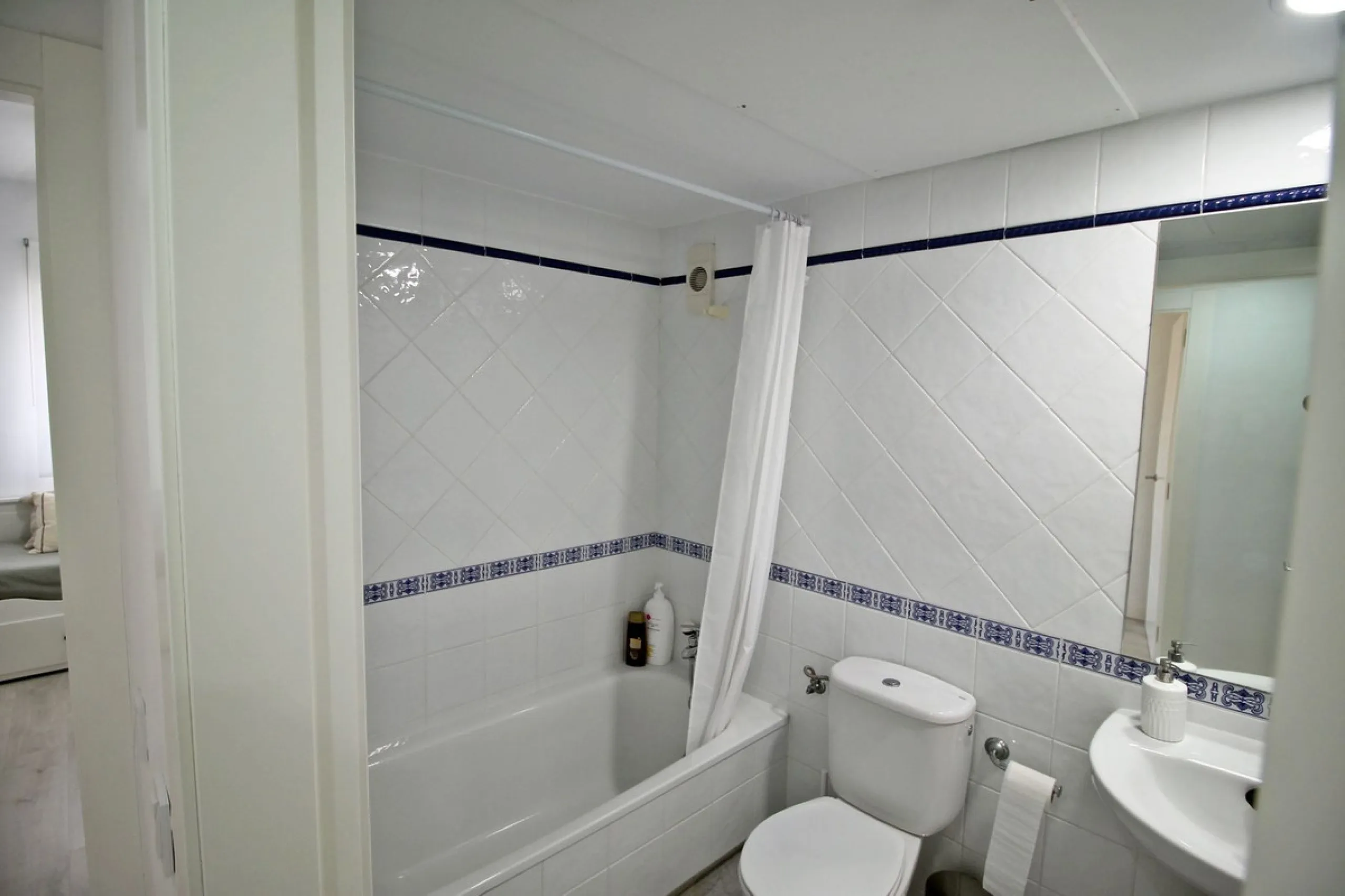 Apartment - Penthouse в продаже в Benalmadena, Málaga. В доме 3 спален и 2 ванных комнат. Площадь дома 115 м²
