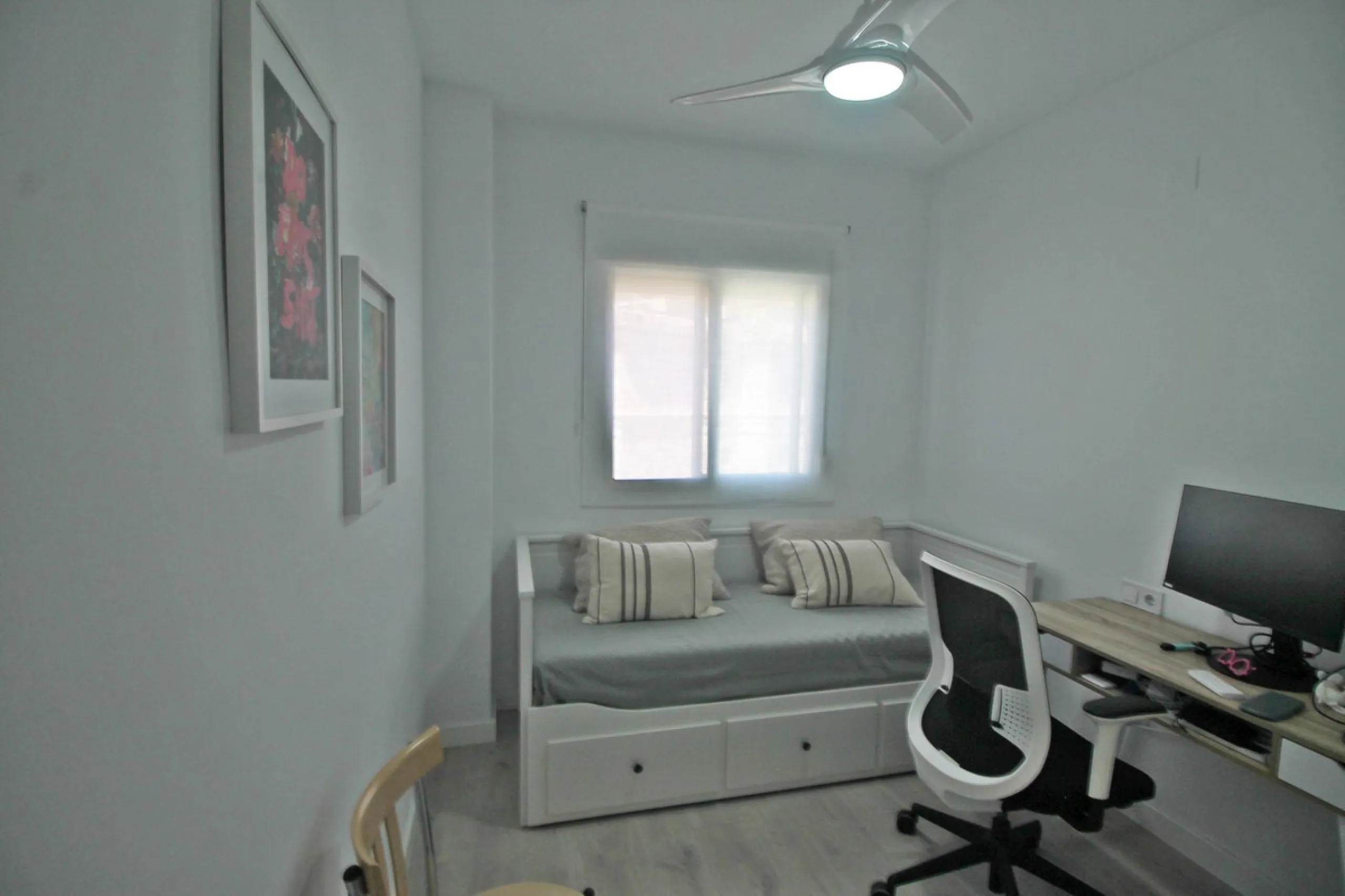 Apartment - Penthouse в продаже в Benalmadena, Málaga. В доме 3 спален и 2 ванных комнат. Площадь дома 115 м²