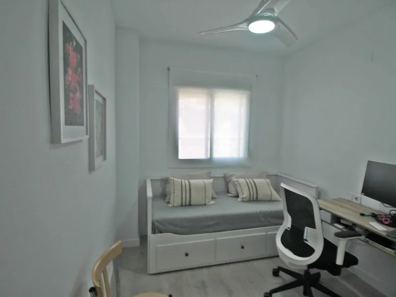 Apartment - Penthouse в продаже в Benalmadena, Málaga. В доме 3 спален и 2 ванных комнат. Площадь дома 115 м²