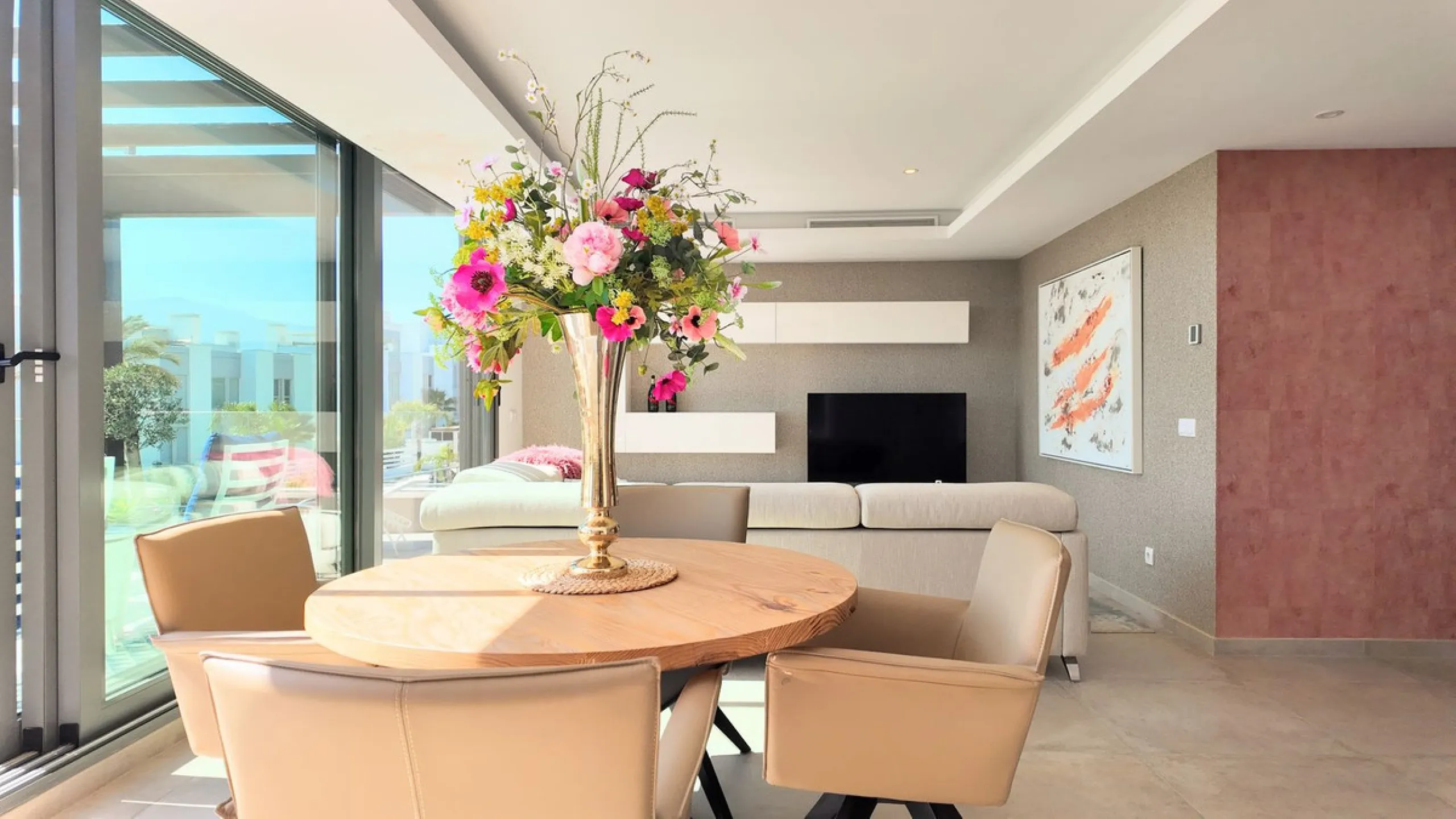 Stylish 2-bedroom apartment in Syzygy The Residences – ready to move in