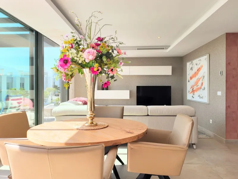Stylish 2-bedroom apartment in Syzygy The Residences – ready to move in