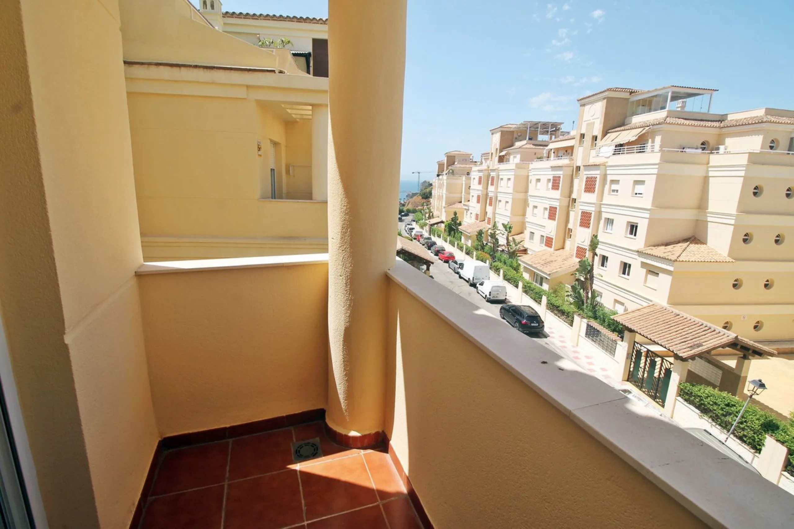 Apartment - Penthouse в продаже в Benalmadena, Málaga. В доме 3 спален и 2 ванных комнат. Площадь дома 115 м²