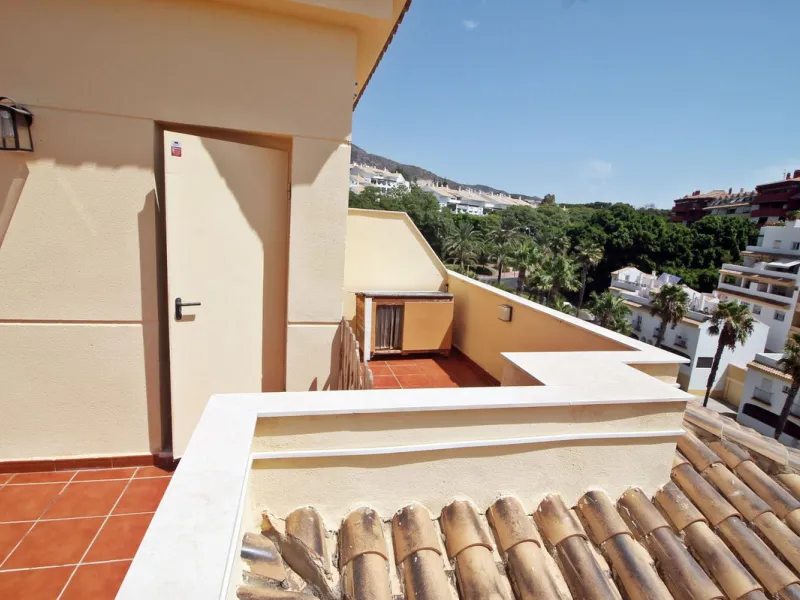 Apartment - Penthouse в продаже в Benalmadena, Málaga. В доме 3 спален и 2 ванных комнат. Площадь дома 115 м²