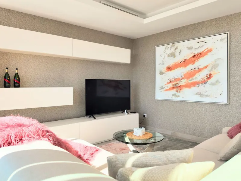 Stylish 2-bedroom apartment in Syzygy The Residences – ready to move in