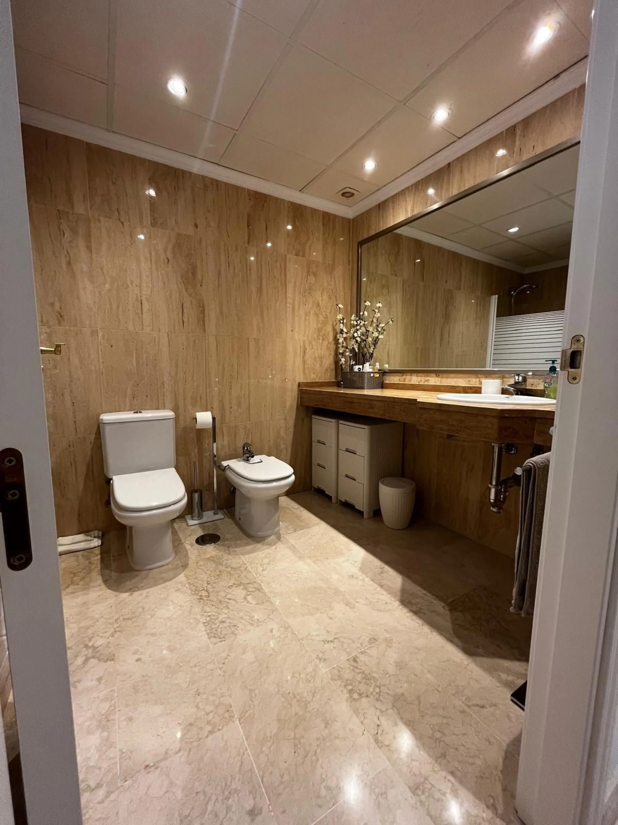 Beautiful modern ground floor two-bedroom, two-bathroom ground floor apartment located in the prestigious Elviria area on the Costa Del Sol.