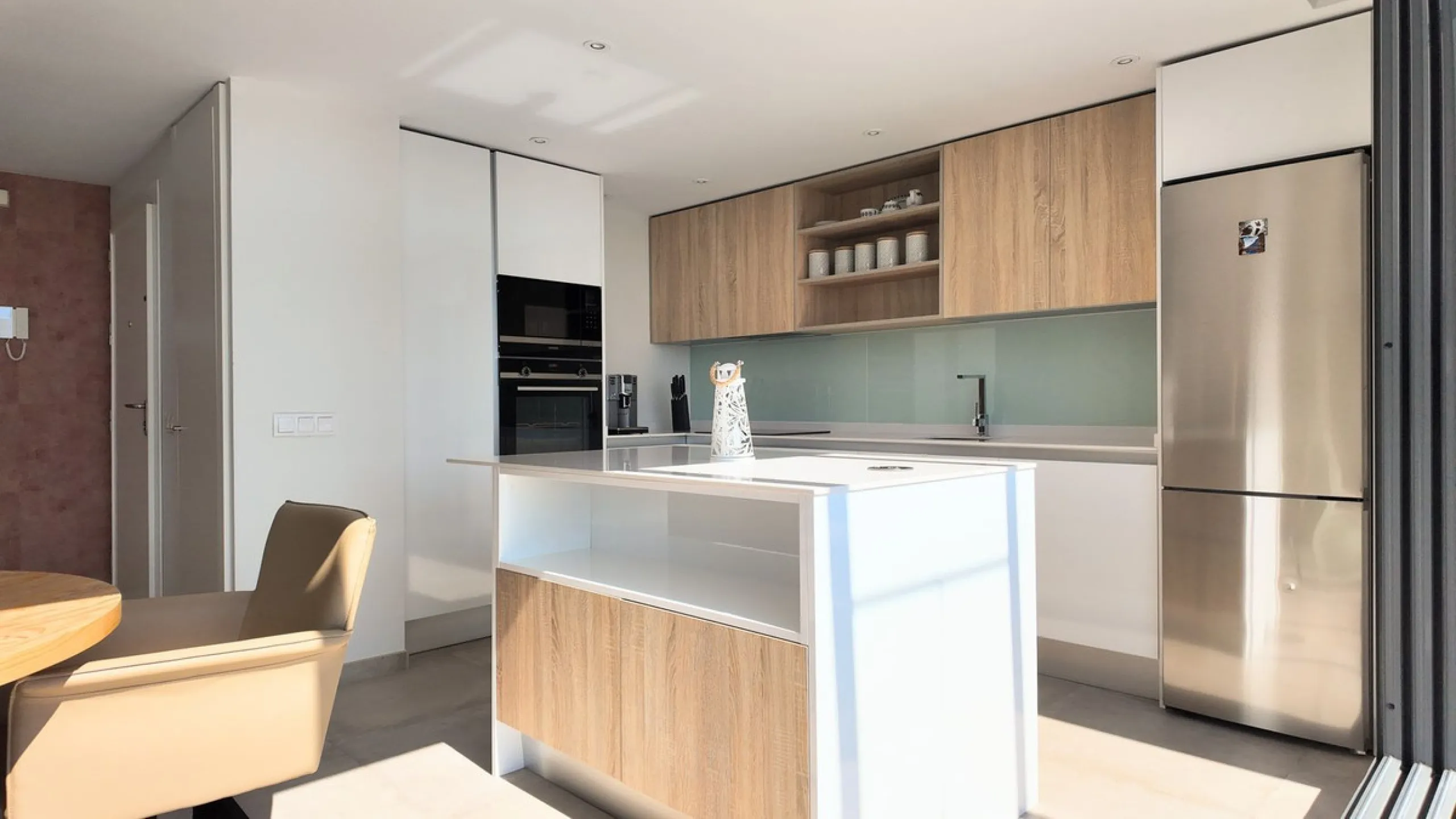 Stylish 2-bedroom apartment in Syzygy The Residences – ready to move in