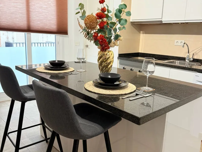 Two beautiful one-bedroom apartments, fully renovated and furnished with sustainable, luxurious furniture. These two apartments share a spacious staircase with their own front door, making them ideal for both short-term and long-term rentals. Both apartme