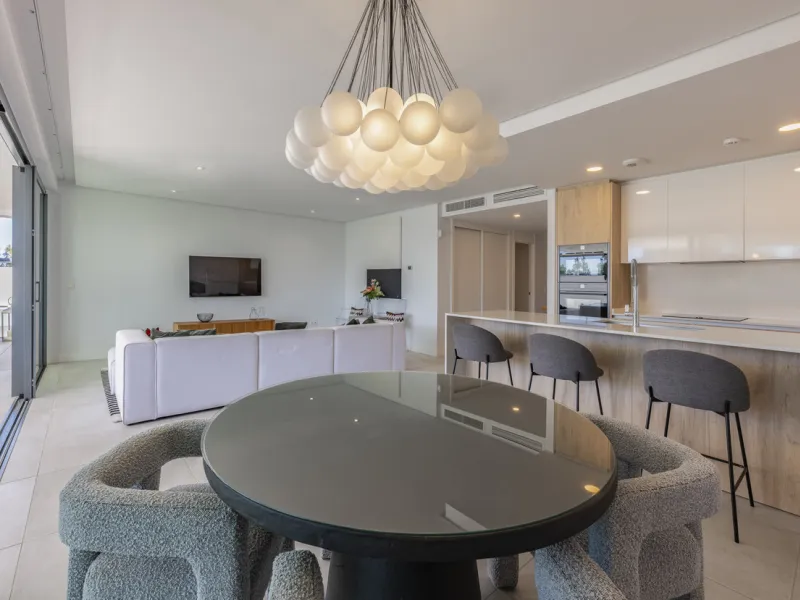 Apartment - Duplex в продаже в Marbella, Málaga. В доме 3 спален и 2 ванных комнат. Площадь дома 174 м²