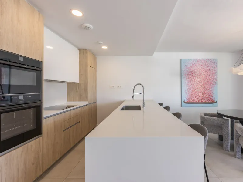 Apartment - Duplex в продаже в Marbella, Málaga. В доме 3 спален и 2 ванных комнат. Площадь дома 174 м²