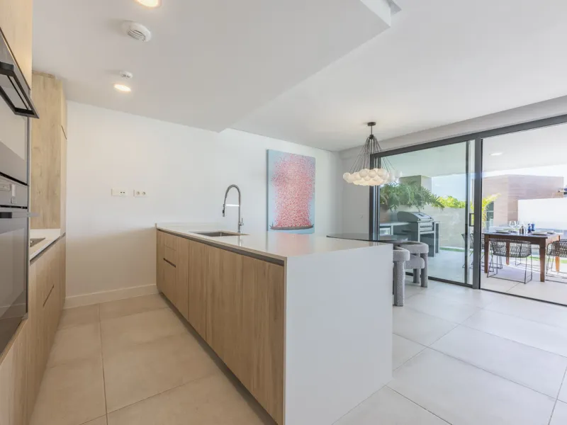 Apartment - Duplex в продаже в Marbella, Málaga. В доме 3 спален и 2 ванных комнат. Площадь дома 174 м²