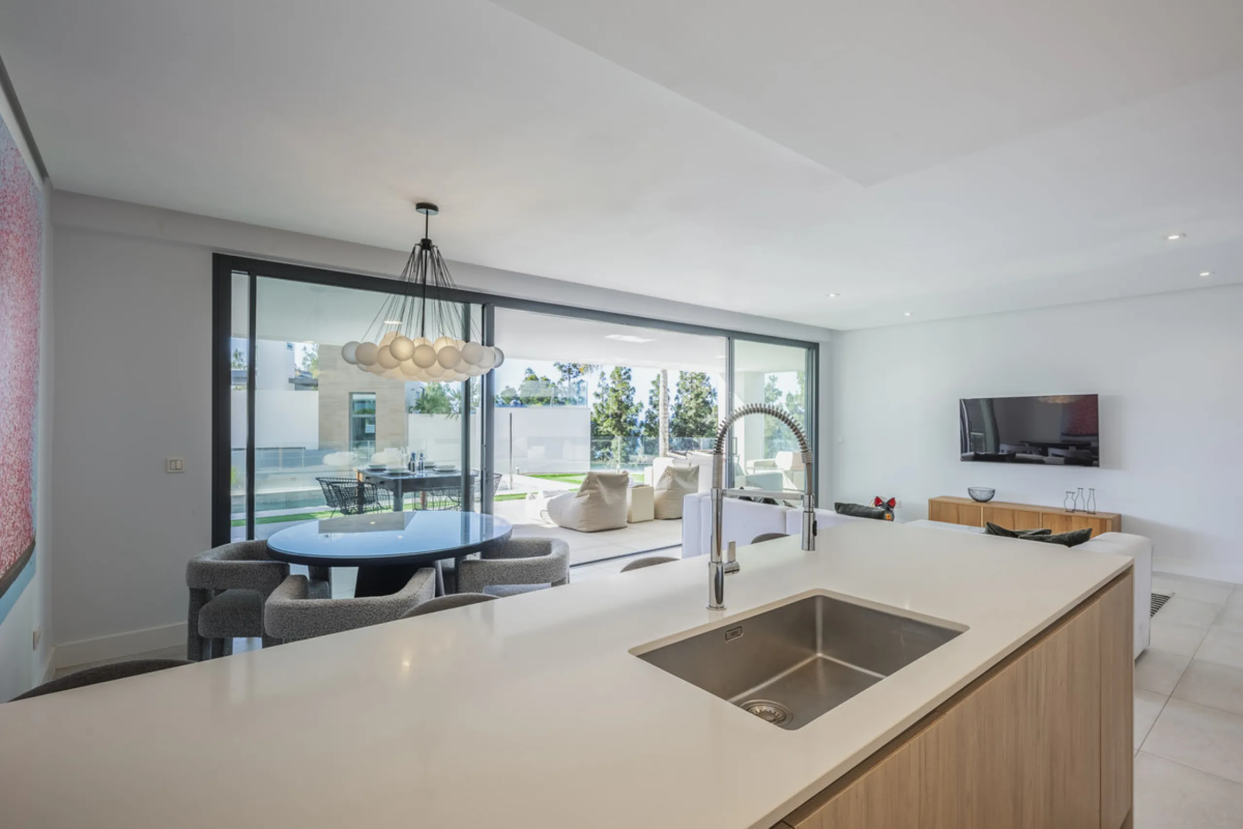 Apartment - Duplex в продаже в Marbella, Málaga. В доме 3 спален и 2 ванных комнат. Площадь дома 174 м²