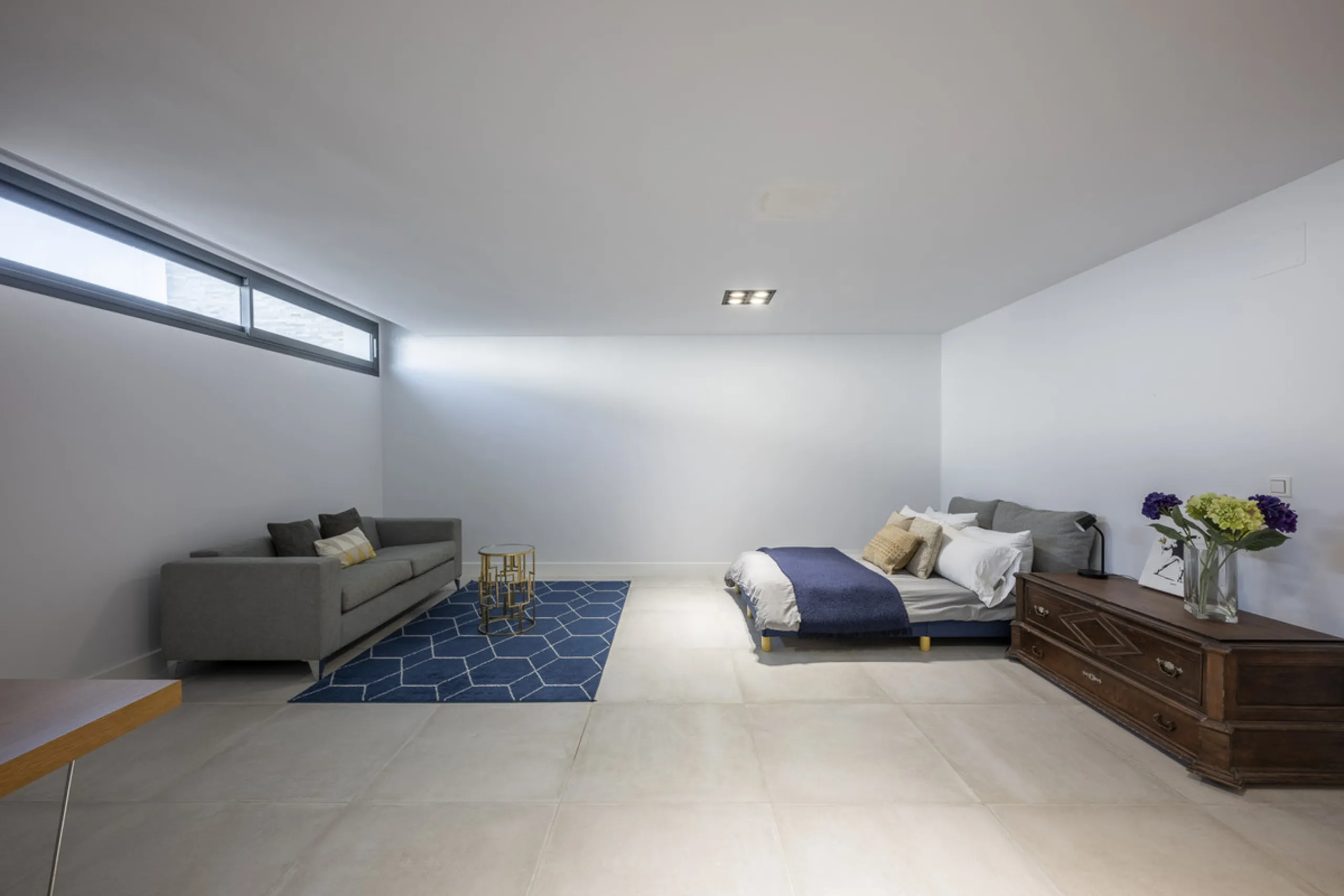 Apartment - Duplex в продаже в Marbella, Málaga. В доме 3 спален и 2 ванных комнат. Площадь дома 174 м²