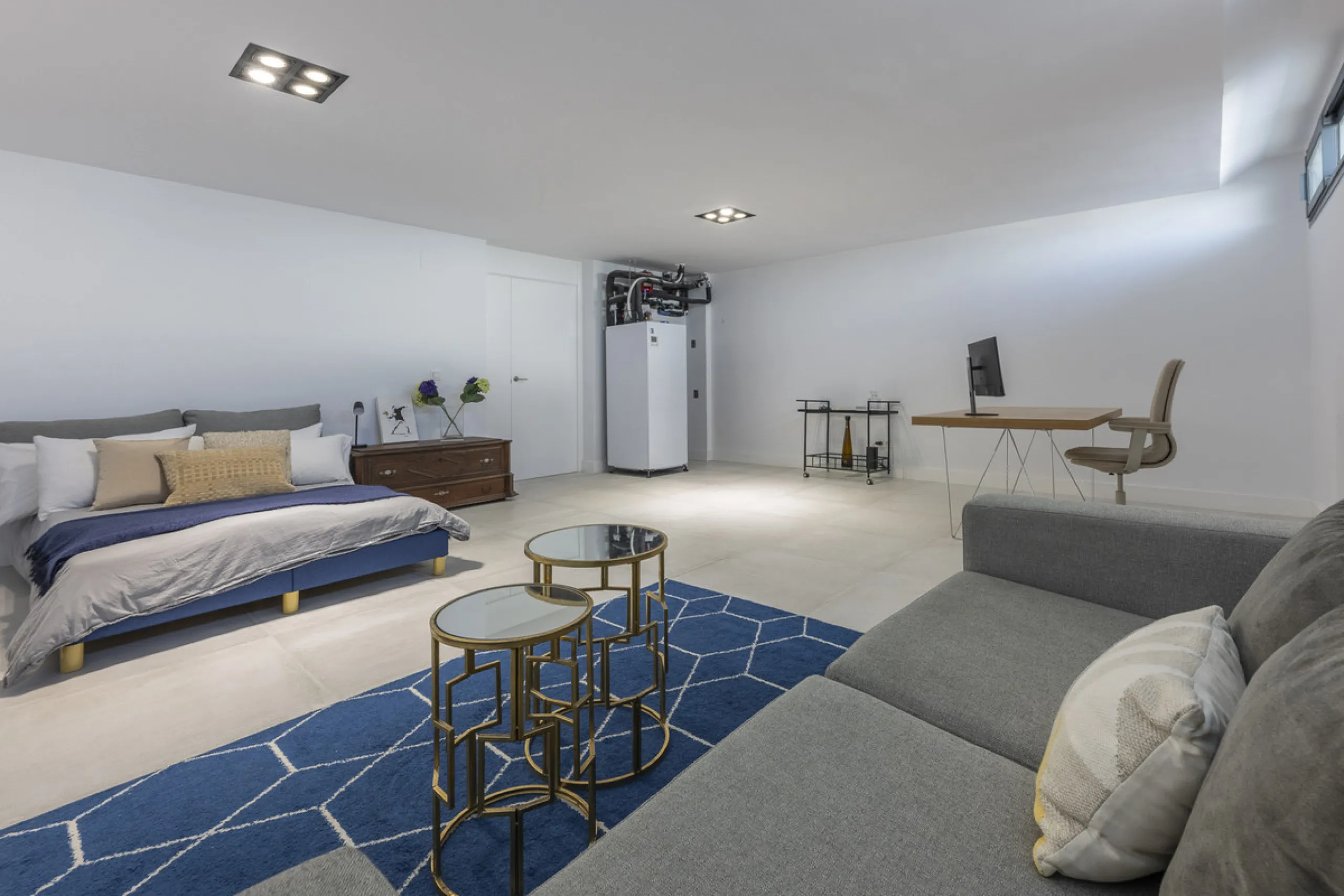 Apartment - Duplex в продаже в Marbella, Málaga. В доме 3 спален и 2 ванных комнат. Площадь дома 174 м²