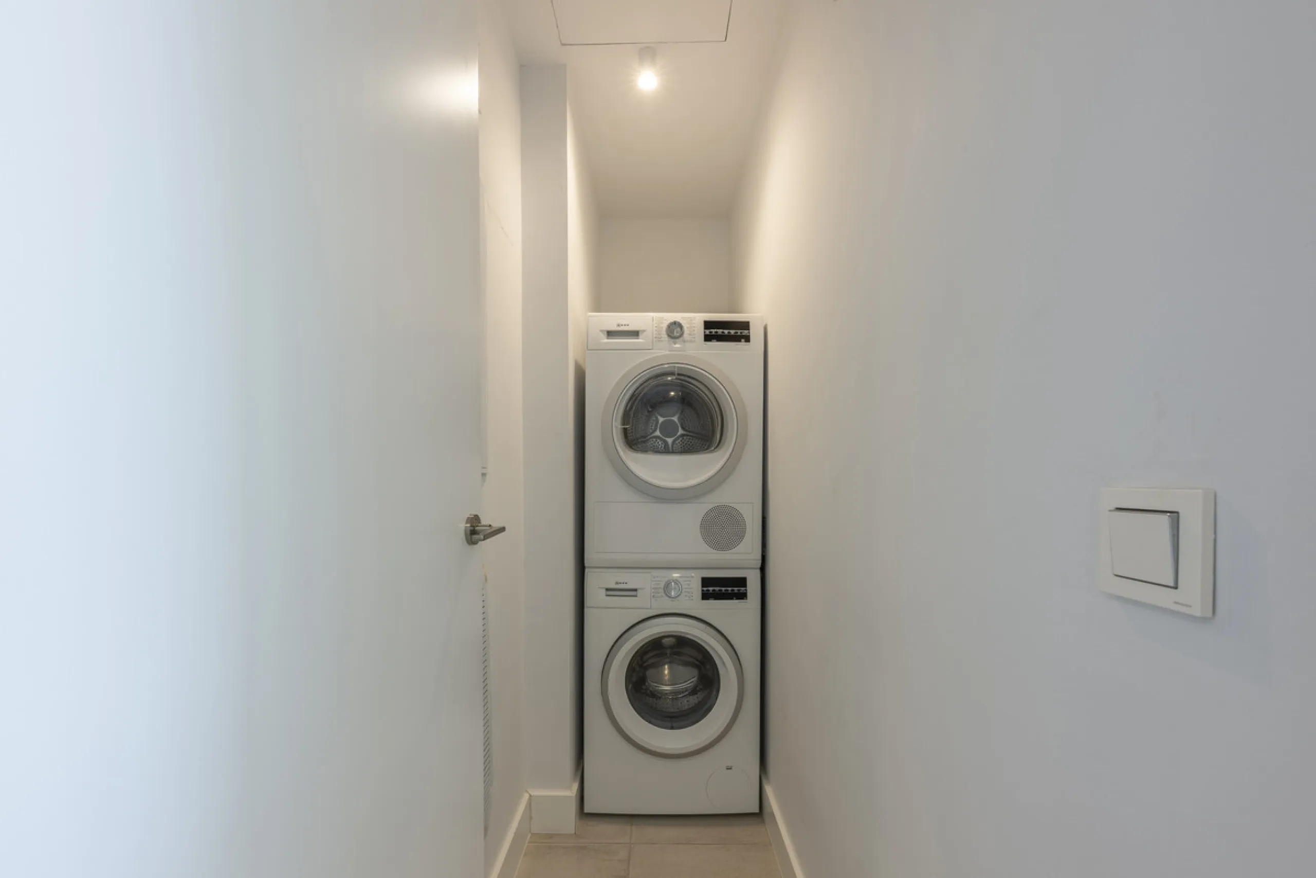 Apartment - Duplex в продаже в Marbella, Málaga. В доме 3 спален и 2 ванных комнат. Площадь дома 174 м²
