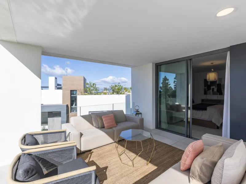 Apartment - Duplex в продаже в Marbella, Málaga. В доме 3 спален и 2 ванных комнат. Площадь дома 174 м²