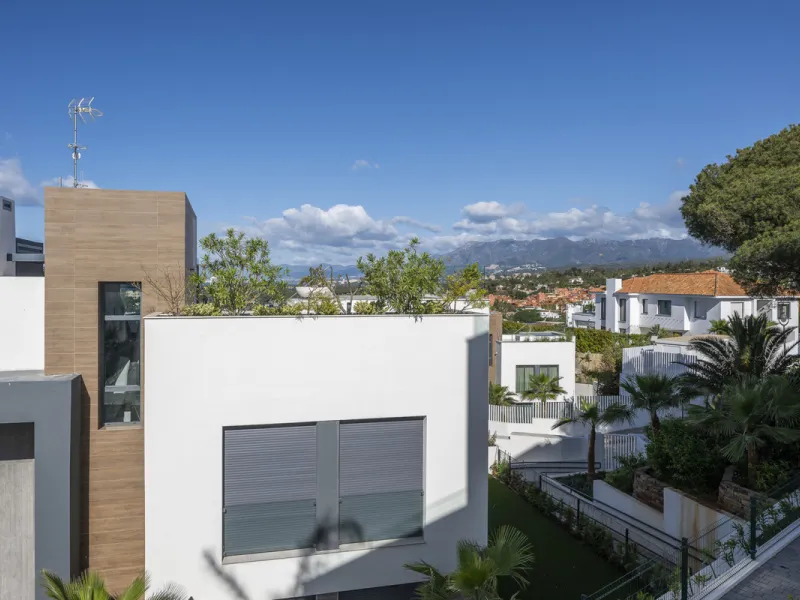 Apartment - Duplex в продаже в Marbella, Málaga. В доме 3 спален и 2 ванных комнат. Площадь дома 174 м²