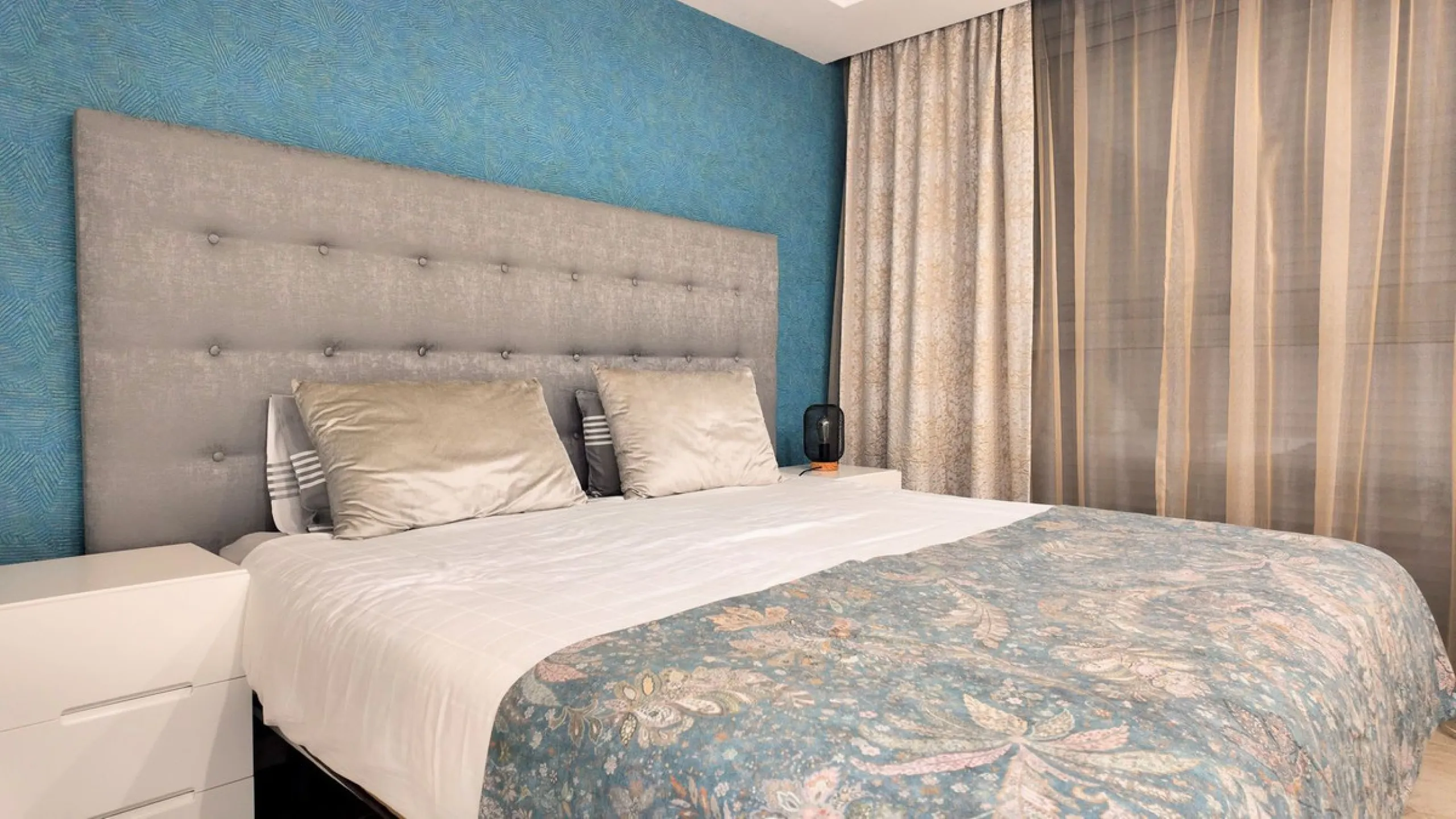 Stylish 2-bedroom apartment in Syzygy The Residences – ready to move in