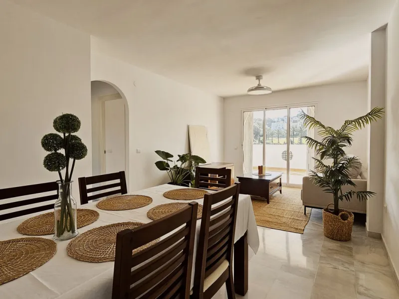 Beautiful 3 bedroom + 2 bathroom apartment for sale in Miraflores area. Spacious south & west facing covered terrace with open green views to the Miraflores golf course and gardens. Nice and quiet location only few minutes drive away from the beach villag