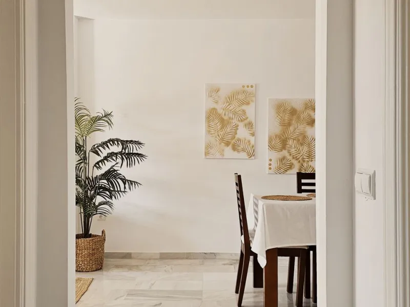 Beautiful 3 bedroom + 2 bathroom apartment for sale in Miraflores area. Spacious south & west facing covered terrace with open green views to the Miraflores golf course and gardens. Nice and quiet location only few minutes drive away from the beach villag