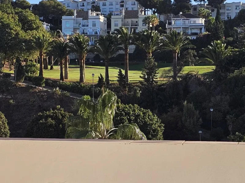 Beautiful 3 bedroom + 2 bathroom apartment for sale in Miraflores area. Spacious south & west facing covered terrace with open green views to the Miraflores golf course and gardens. Nice and quiet location only few minutes drive away from the beach villag