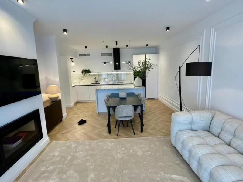 A magnificent apartment for sale in the prestigious  residential complex, located on the first line of the sea.