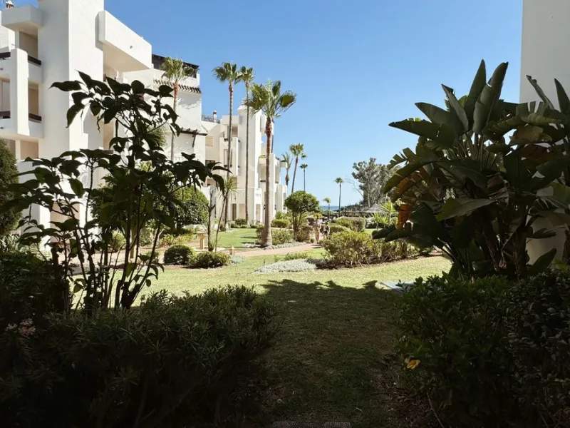 A magnificent apartment for sale in the prestigious  residential complex, located on the first line of the sea.