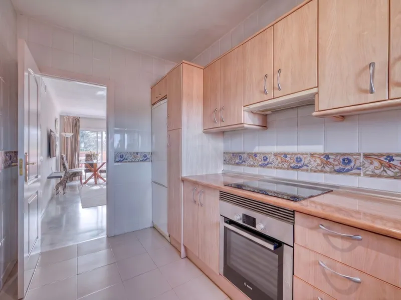 Duplex penthouse for sale, corner unit with panoramic sea and mountain views!