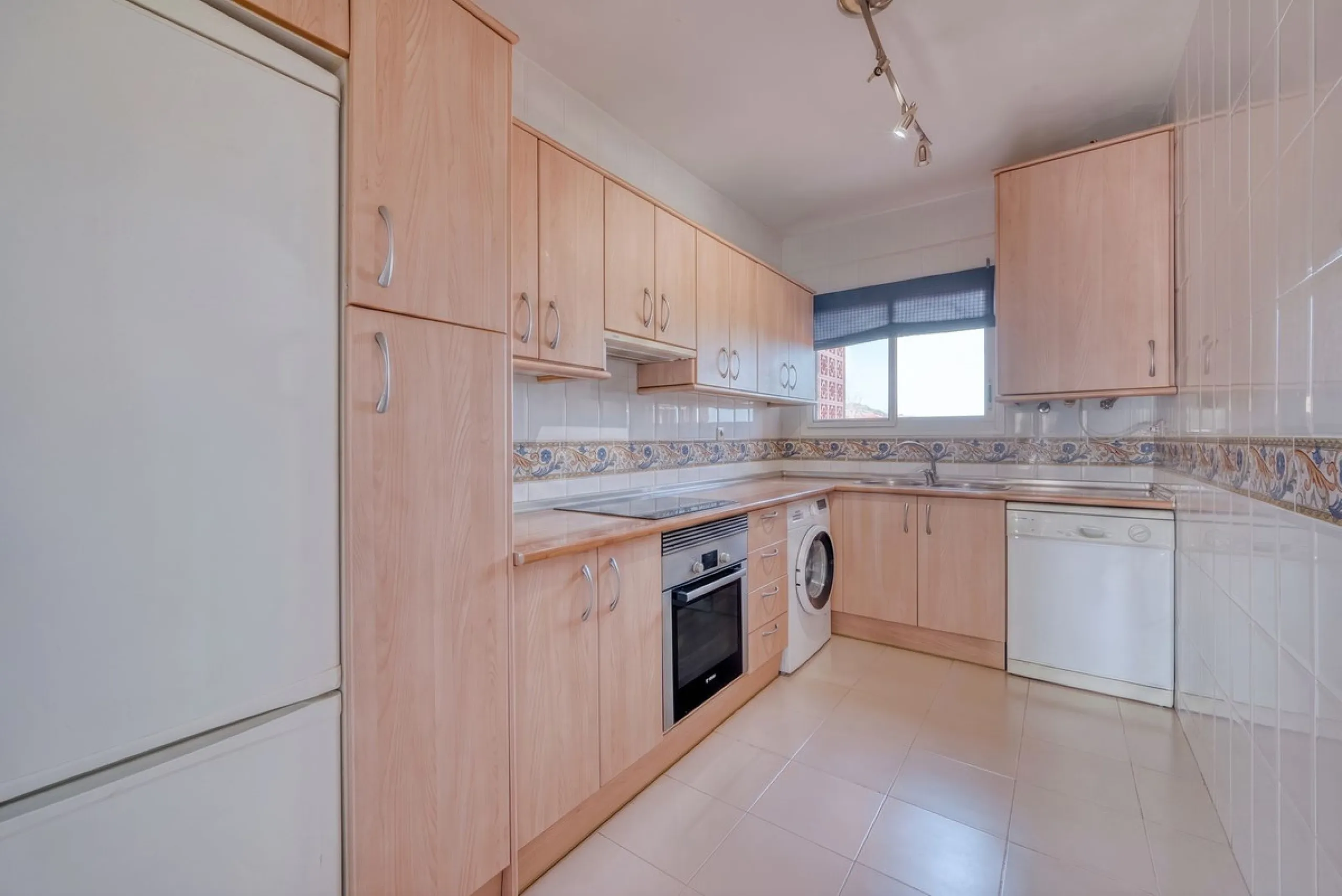Duplex penthouse for sale, corner unit with panoramic sea and mountain views!