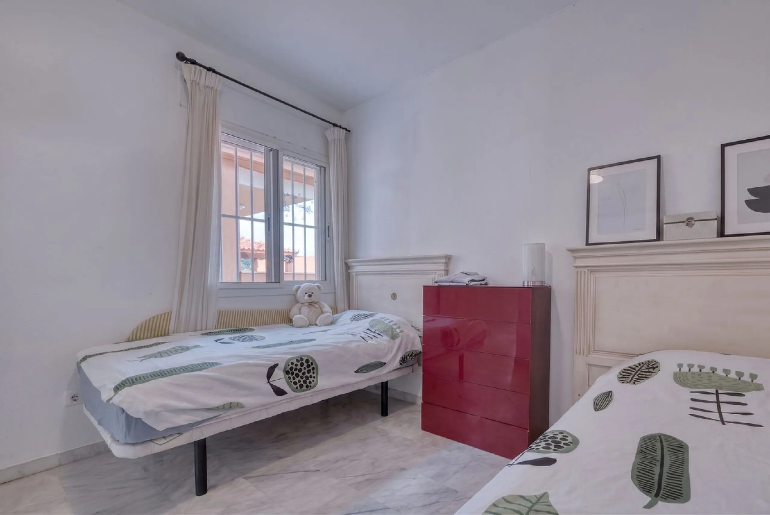 Duplex penthouse for sale, corner unit with panoramic sea and mountain views!