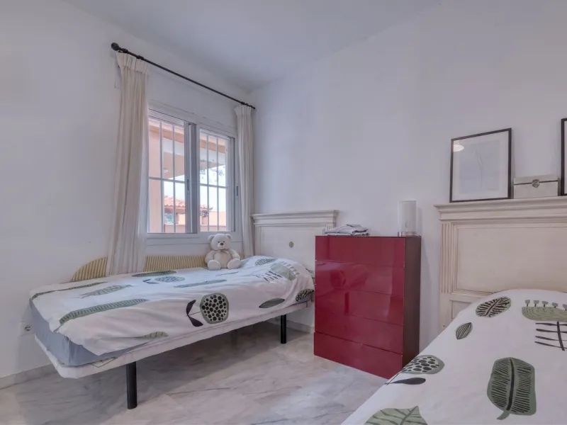 Duplex penthouse for sale, corner unit with panoramic sea and mountain views!