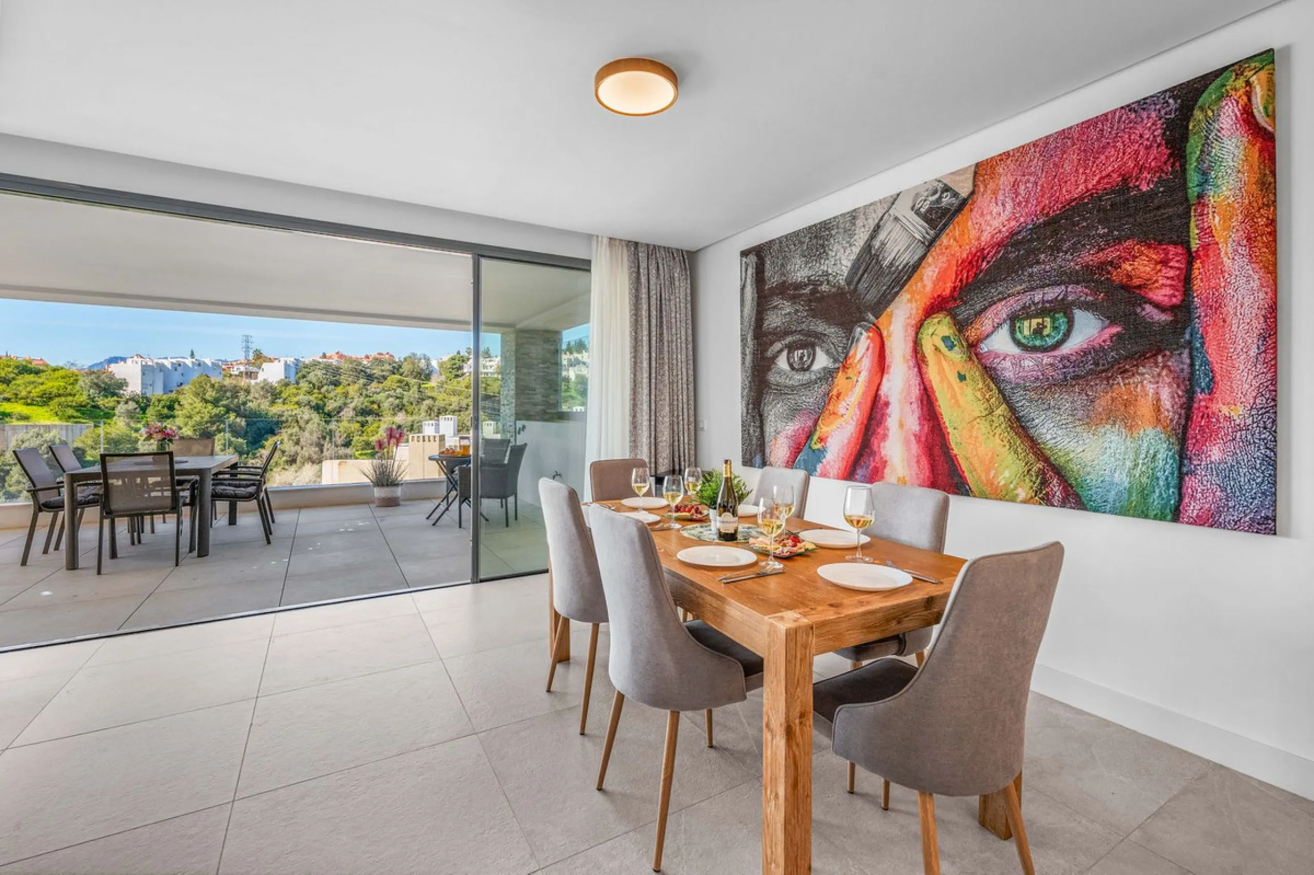 Apartment - Ground Floor Apartment в продаже в Marbella, Málaga. В доме 3 спален и 2 ванных комнат. Площадь дома 166 м²