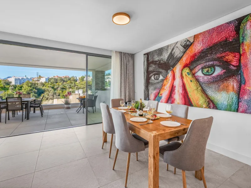 Apartment - Ground Floor Apartment в продаже в Marbella, Málaga. В доме 3 спален и 2 ванных комнат. Площадь дома 166 м²