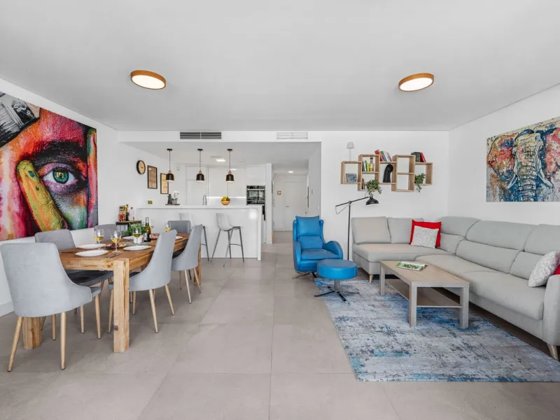 Apartment - Ground Floor Apartment в продаже в Marbella, Málaga. В доме 3 спален и 2 ванных комнат. Площадь дома 166 м²