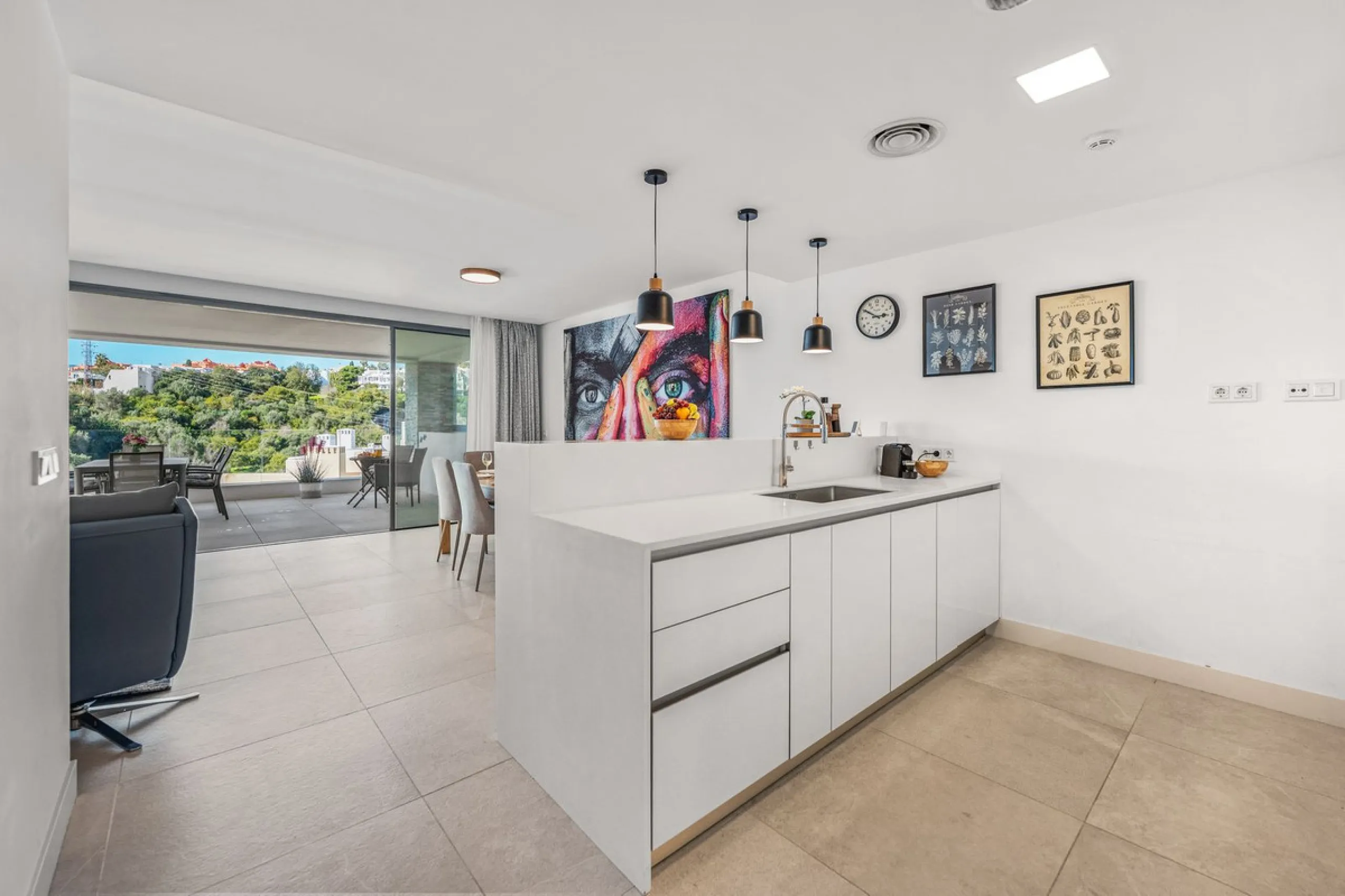 Apartment - Ground Floor Apartment в продаже в Marbella, Málaga. В доме 3 спален и 2 ванных комнат. Площадь дома 166 м²