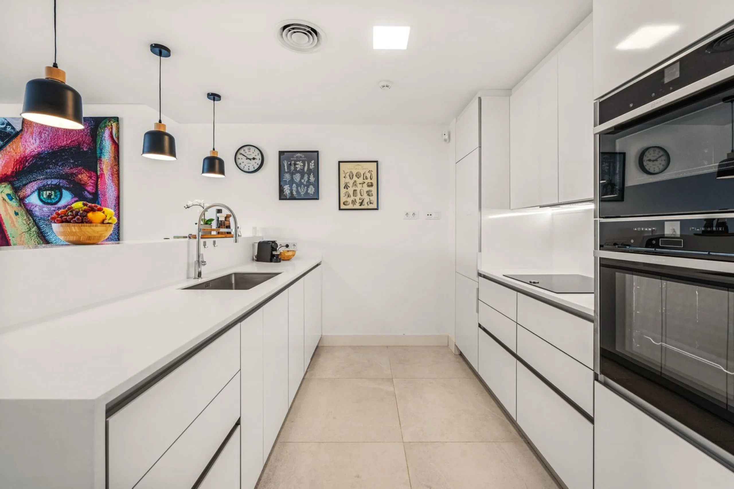 Apartment - Ground Floor Apartment в продаже в Marbella, Málaga. В доме 3 спален и 2 ванных комнат. Площадь дома 166 м²