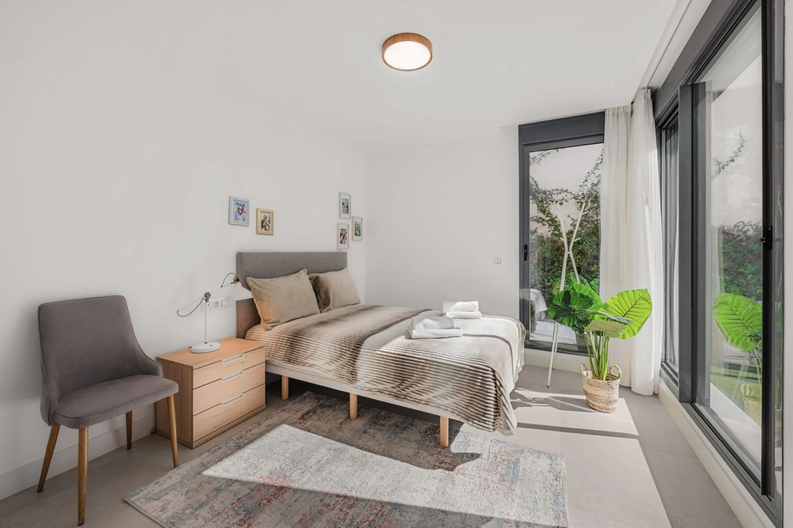 Apartment - Ground Floor Apartment в продаже в Marbella, Málaga. В доме 3 спален и 2 ванных комнат. Площадь дома 166 м²