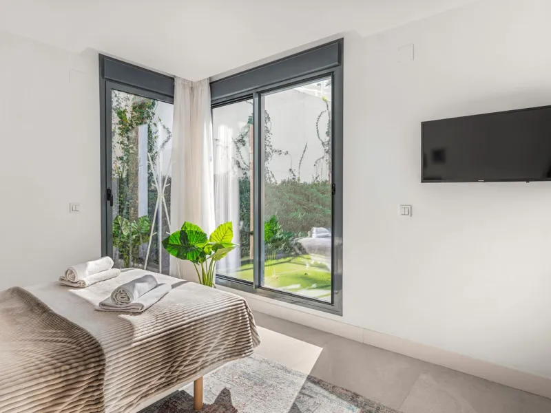 Apartment - Ground Floor Apartment в продаже в Marbella, Málaga. В доме 3 спален и 2 ванных комнат. Площадь дома 166 м²