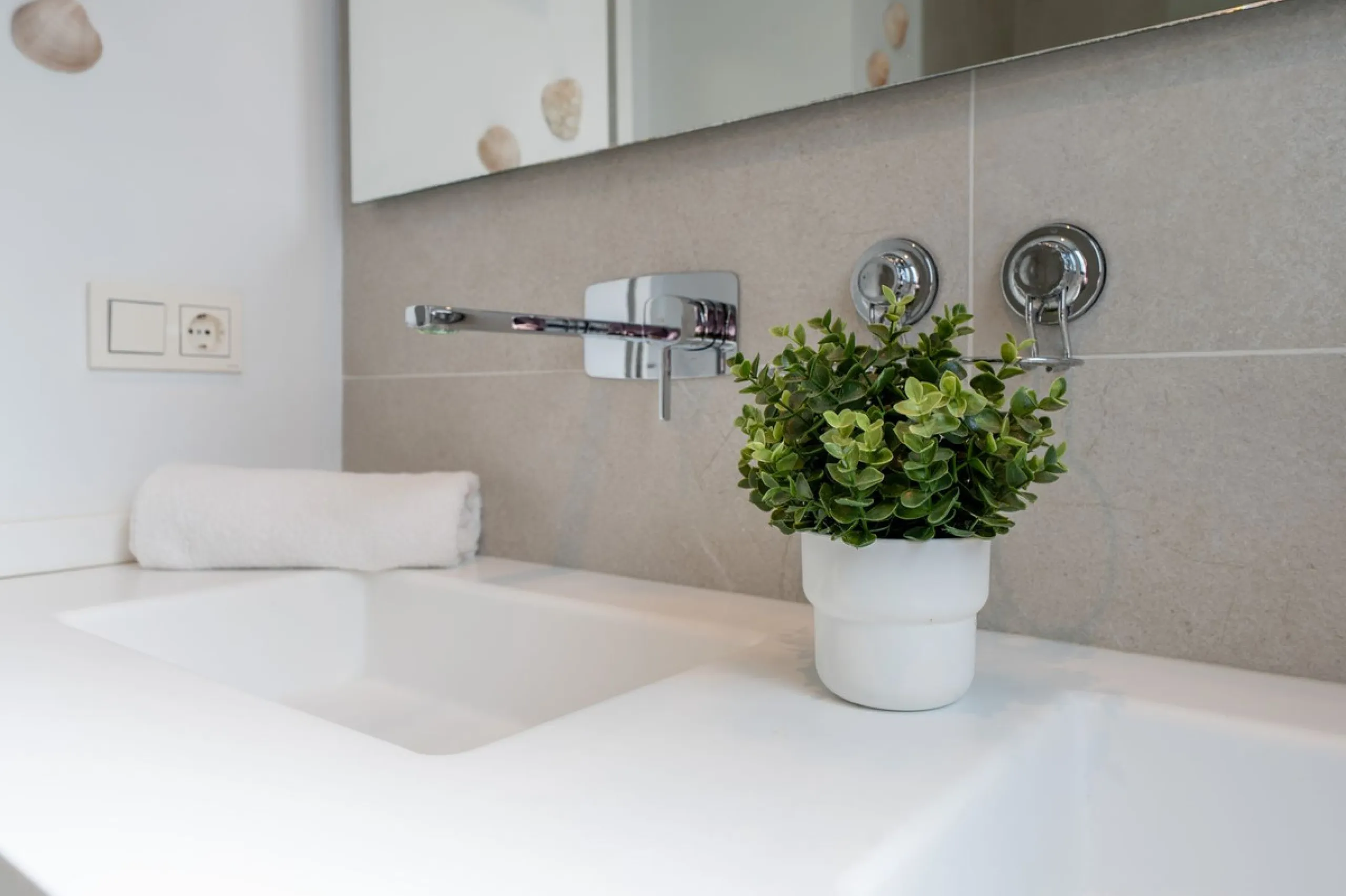 Apartment - Ground Floor Apartment в продаже в Marbella, Málaga. В доме 3 спален и 2 ванных комнат. Площадь дома 166 м²