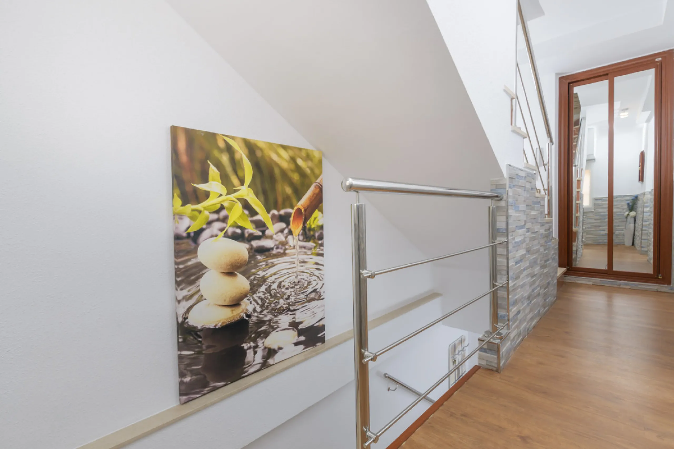 Stunning Modern Duplex with Tourist License — Proven High Yield Investment