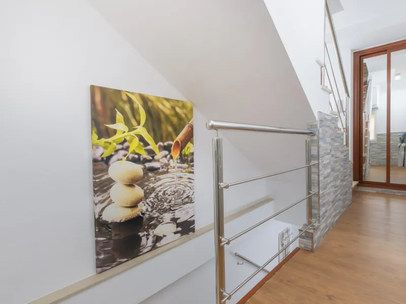 Stunning Modern Duplex with Tourist License — Proven High Yield Investment