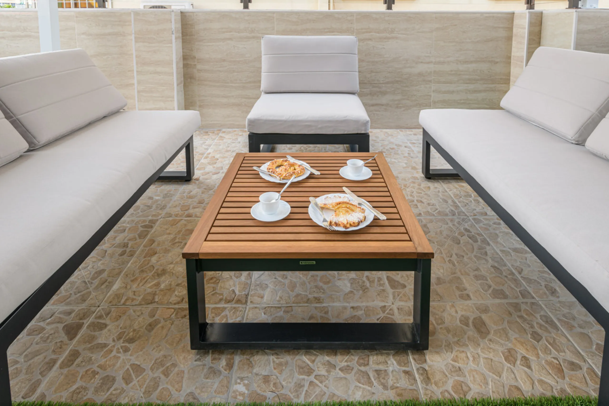 Stunning Modern Duplex with Tourist License — Proven High Yield Investment