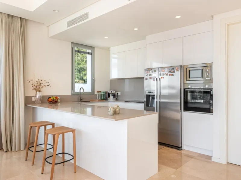 Apartment - Penthouse Duplex в продаже в Benahavís, Málaga. В доме 4 спален и 3 ванных комнат. Площадь дома 142 м²