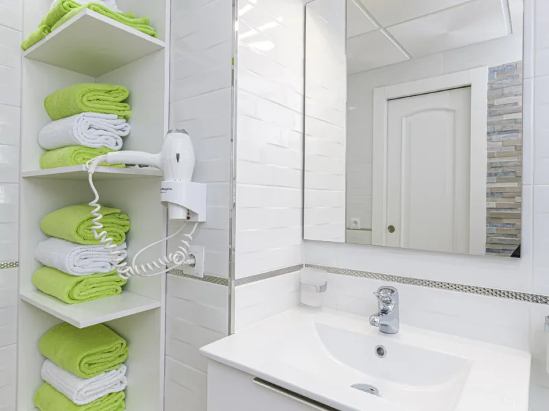Stunning Modern Duplex with Tourist License — Proven High Yield Investment